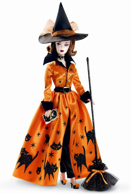 Спеціально з нагоди Хеллоуїна компанія Mattel випустила ляльку Барбі Хеллоуїн (Halloween Haunt ™ Barbie® Doll) в святковому вбранні