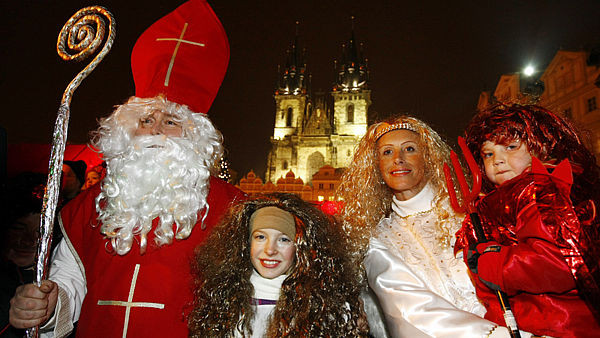 6 грудня о Чехії відкривається різдвяний сезон і починається він зі свята Святого Мікулаша